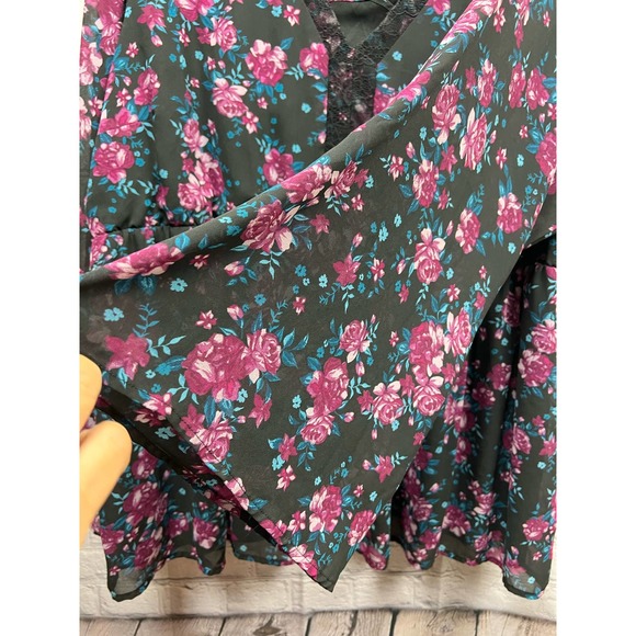 Torrid Black Floral Print Chiffon Bell Sleeve Tunic Womens Plus Size 4X - Picture 5 of 7